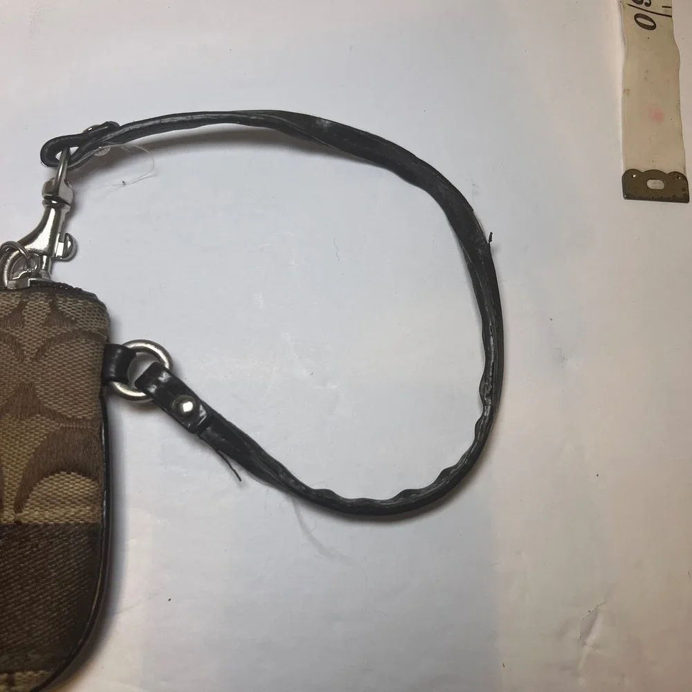 Coach‎ Wristlet Womens OS Brown Signature C Monogram Canvas Zip Pouch